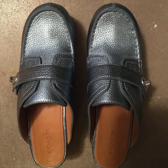 COACH Turnlock Clogs, metallic leather - Picture 2 of 8